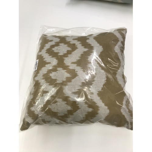 Mustard & Beige Zig Zag patterned cushion complete with insert
